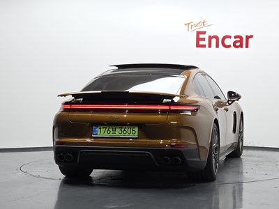PORSCHE PANAMERA - 3