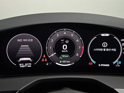 PORSCHE PANAMERA - 8