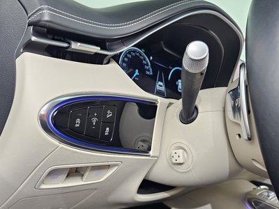 2021 Genesis GV70 — миниатюра 20