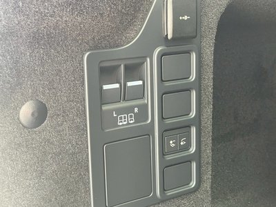 2025 LAND ROVER DISCOVERY 缩略图 72