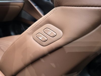 2023 Genesis G80 (RG3) thumbnail 32