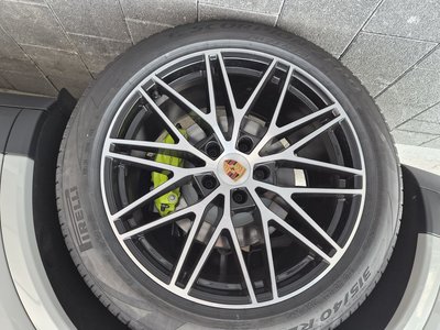 PORSCHE CAYENNE - 4