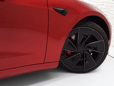 2025 Tesla MODEL 3 — миниатюра 20