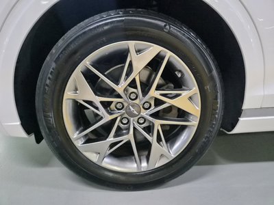 2021 Genesis GV70 — миниатюра 20
