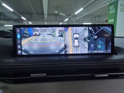 صورة 5 لـ 2021 Genesis GV70