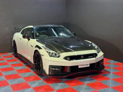 NISSAN GT-R - 6