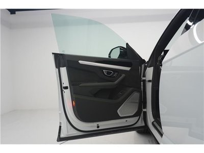 صورة مصغرة 56 لـ 2019 Lamborghini URUS
