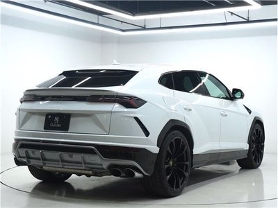 صورة 4 لـ 2019 Lamborghini URUS