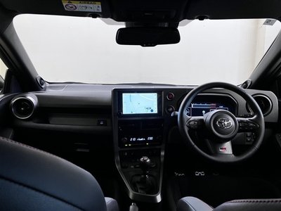 2025 Toyota GR YARIS 照片 8