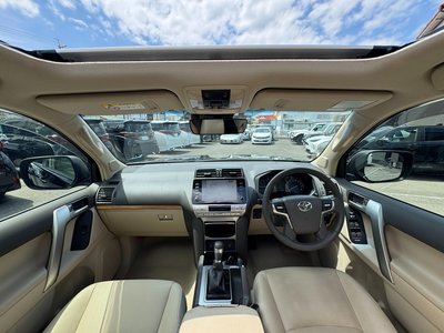 2023 Toyota LAND CRUISER PRADO — миниатюра 35