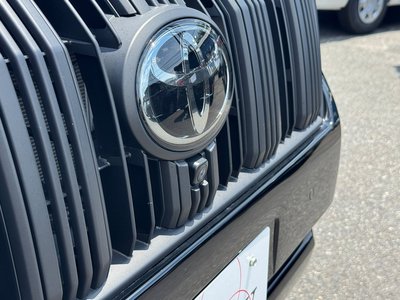 2023 Toyota LAND CRUISER PRADO — миниатюра 17