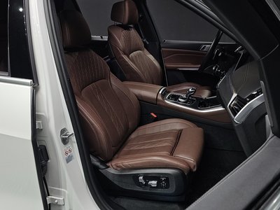 2023 BMW X5 thumbnail 16
