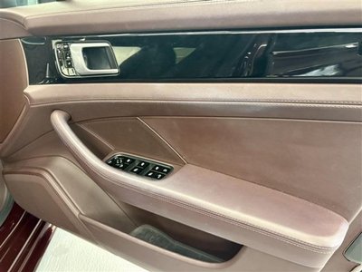 2018 Porsche PANAMERA 缩略图 30