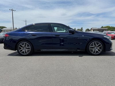 صورة مصغرة 74 لـ 2024 BMW 5 SERIES