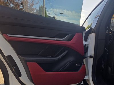 صورة مصغرة 11 لـ 2025 Porsche TAYCAN