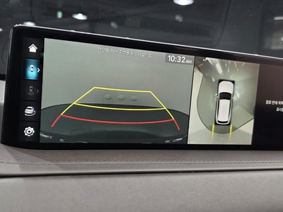 2022 Genesis GV80 thumbnail 23