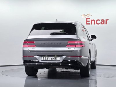 صورة 4 لـ 2022 Genesis GV80