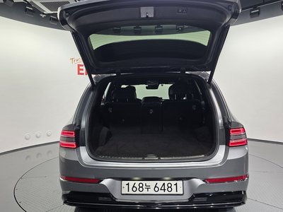 2022 Genesis GV80 thumbnail 35
