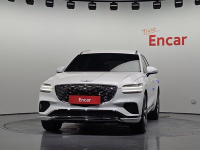 2024 Genesis GV70 photo 2