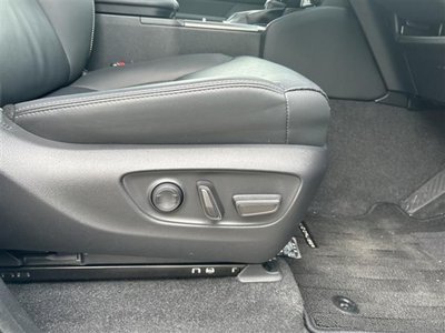 صورة مصغرة 33 لـ 2025 Toyota LAND CRUISER 250