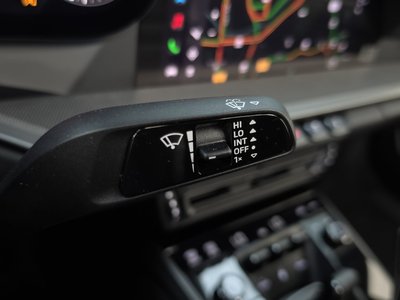 2023 Porsche 911 — миниатюра 28