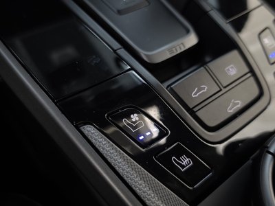 2023 Porsche 911 — миниатюра 27