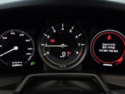 2023 Porsche 911 — миниатюра 11