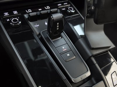 2023 Porsche 911 — миниатюра 12