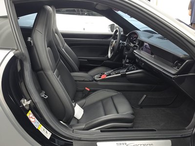 2023 Porsche 911 — миниатюра 17