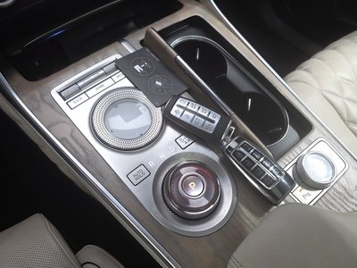صورة مصغرة 12 لـ 2021 Genesis GV80