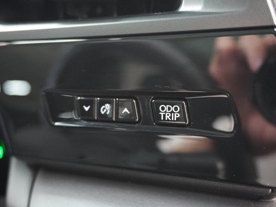 صورة مصغرة 22 لـ 2023 Lexus RZ
