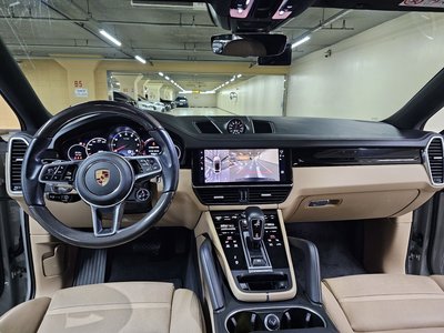PORSCHE CAYENNE - 8