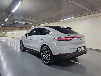 PORSCHE CAYENNE - 4