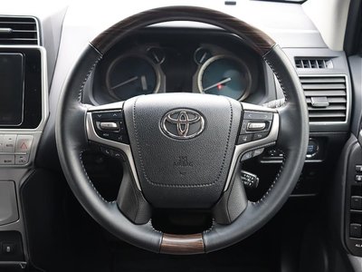 2023 Toyota LAND CRUISER PRADO — миниатюра 27