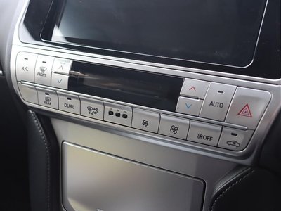 2023 Toyota LAND CRUISER PRADO — миниатюра 39