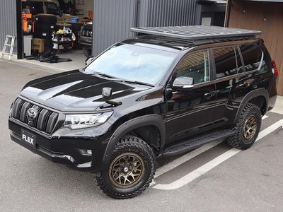2023 Toyota LAND CRUISER PRADO — миниатюра 25