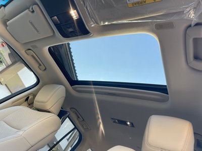 TOYOTA LAND CRUISER 300 - 10