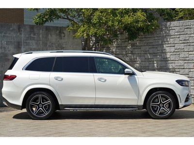 MERCEDES-BENZ GLS - 7