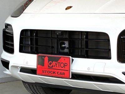 PORSCHE CAYENNE - 10