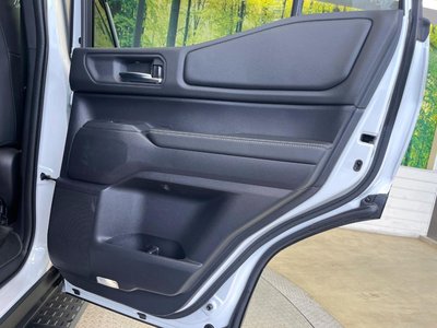 2025 Toyota LAND CRUISER 250 — миниатюра 40