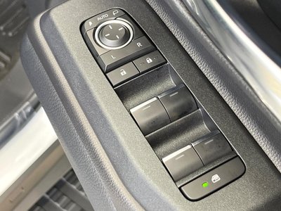 2025 Toyota LAND CRUISER 250 — миниатюра 38