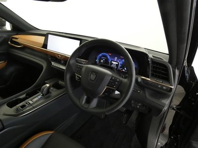 TOYOTA CROWN CROSSOVER - 3