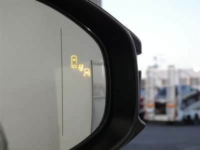 TOYOTA CROWN CROSSOVER - 6