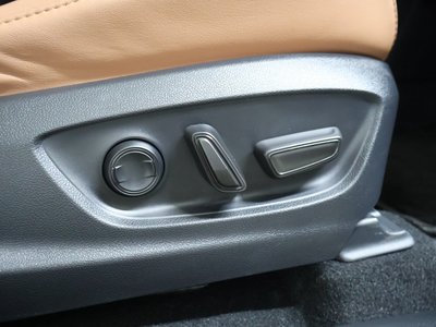 صورة مصغرة 32 لـ 2024 Toyota CROWN SPORT