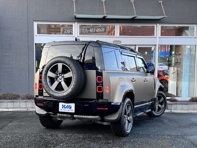 LAND ROVER DEFENDER - 8