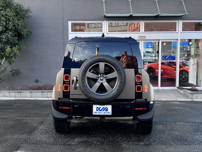 LAND ROVER DEFENDER - 9