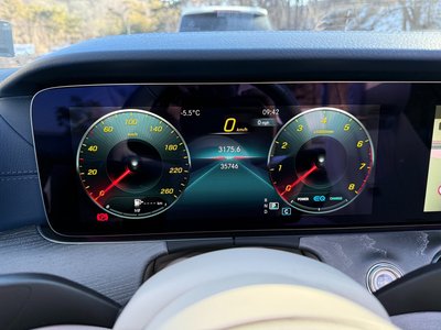 MERCEDES-BENZ E-CLASS - 2