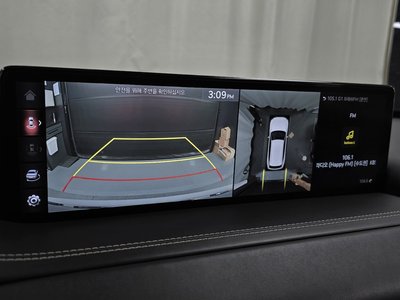 2021 Genesis GV80 thumbnail 15