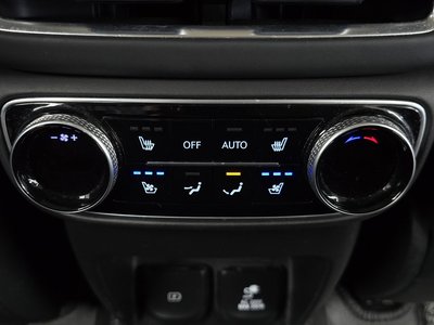 2021 Genesis GV80 thumbnail 19