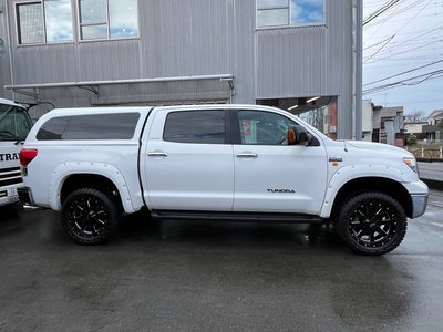 TOYOTA TUNDRA - 4